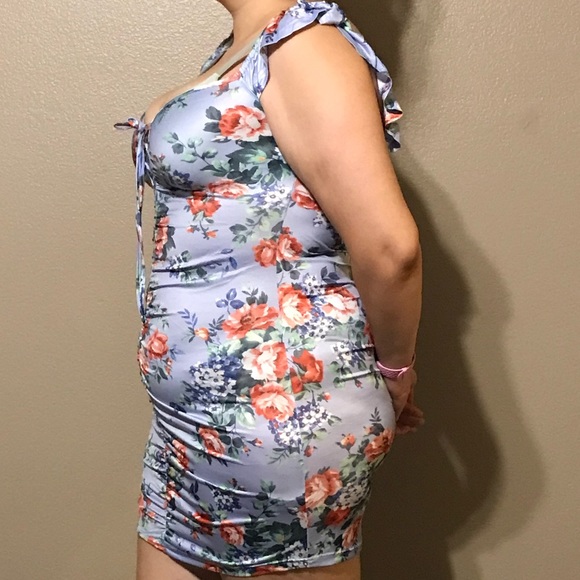 Plus Ruffle Trim Lace Up Knot Floral Bodycon Dress - Picture 3 of 7